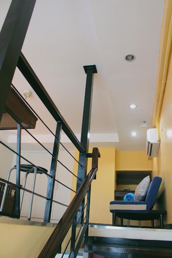 Loft Type Condominium At Club Ultima Residences Cebu Phòng bức ảnh