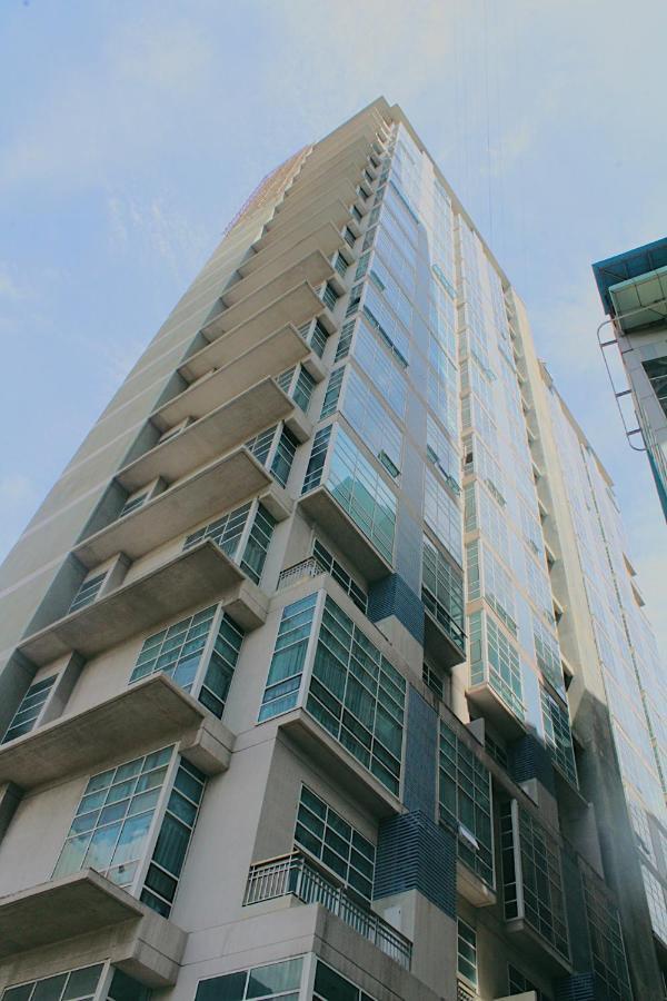 Loft Type Condominium At Club Ultima Residences Cebu Phòng bức ảnh